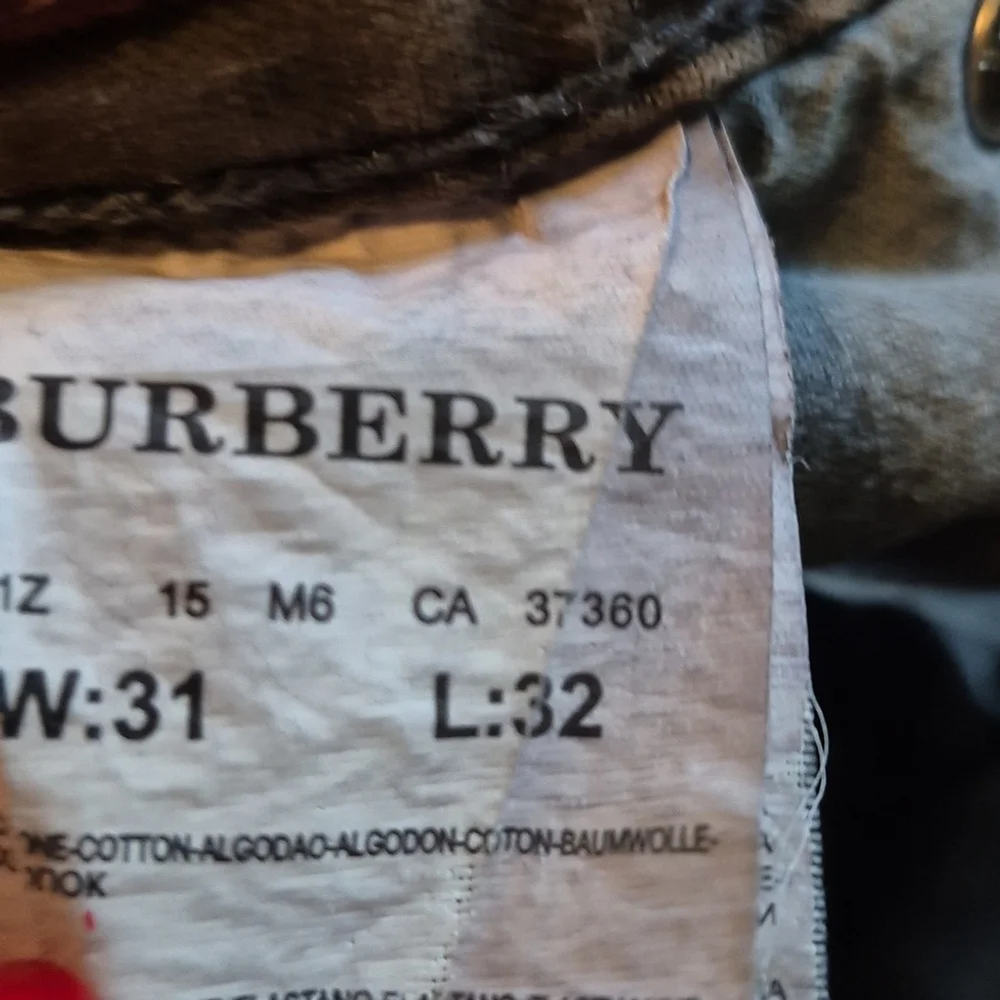 Burberry Jeans Equestrian Knight Design.Sz.W.31×L27.75" Rise 9". - Picture 8 of 17